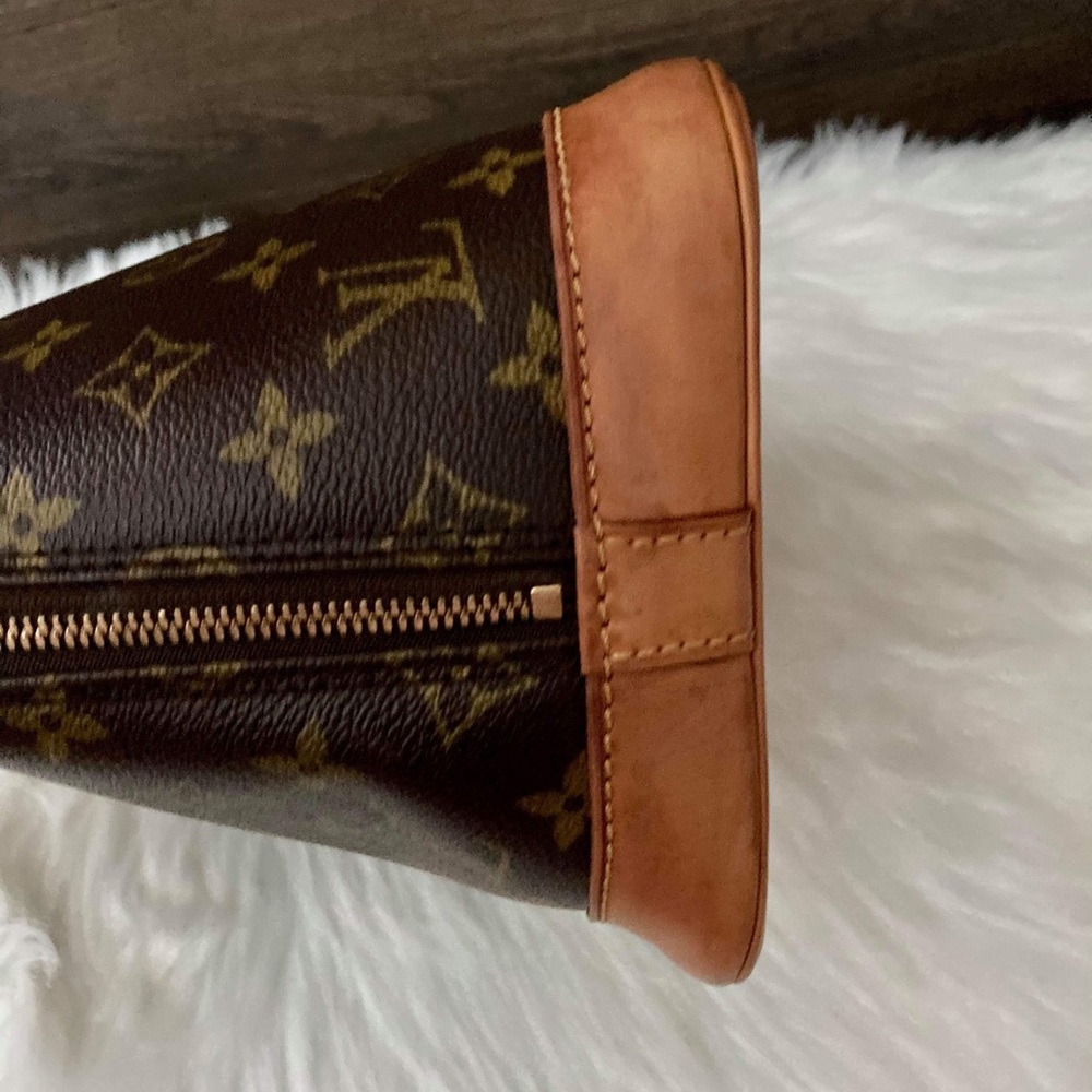 Louis Vuitton Alma Monogram PM - Picture 10 of 15